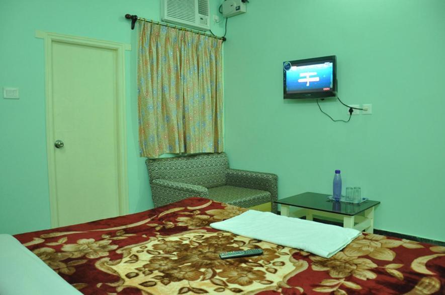 Hotel Kiran Palace Varanasi Zimmer foto
