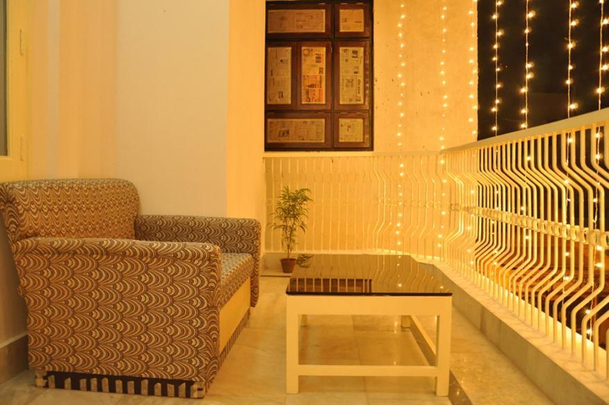 Hotel Kiran Palace Varanasi Exterior foto